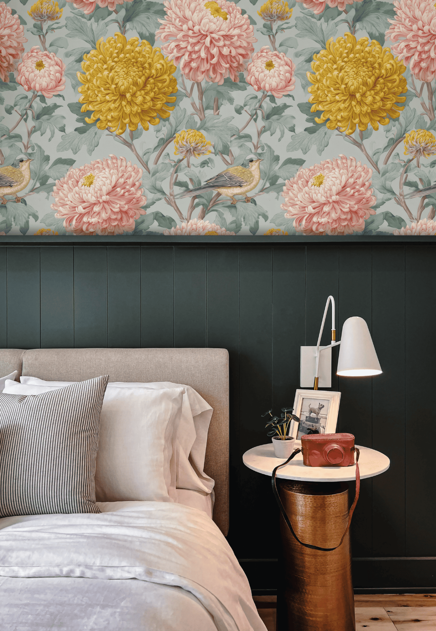 Chrysanthemum Serenade Wallpaper