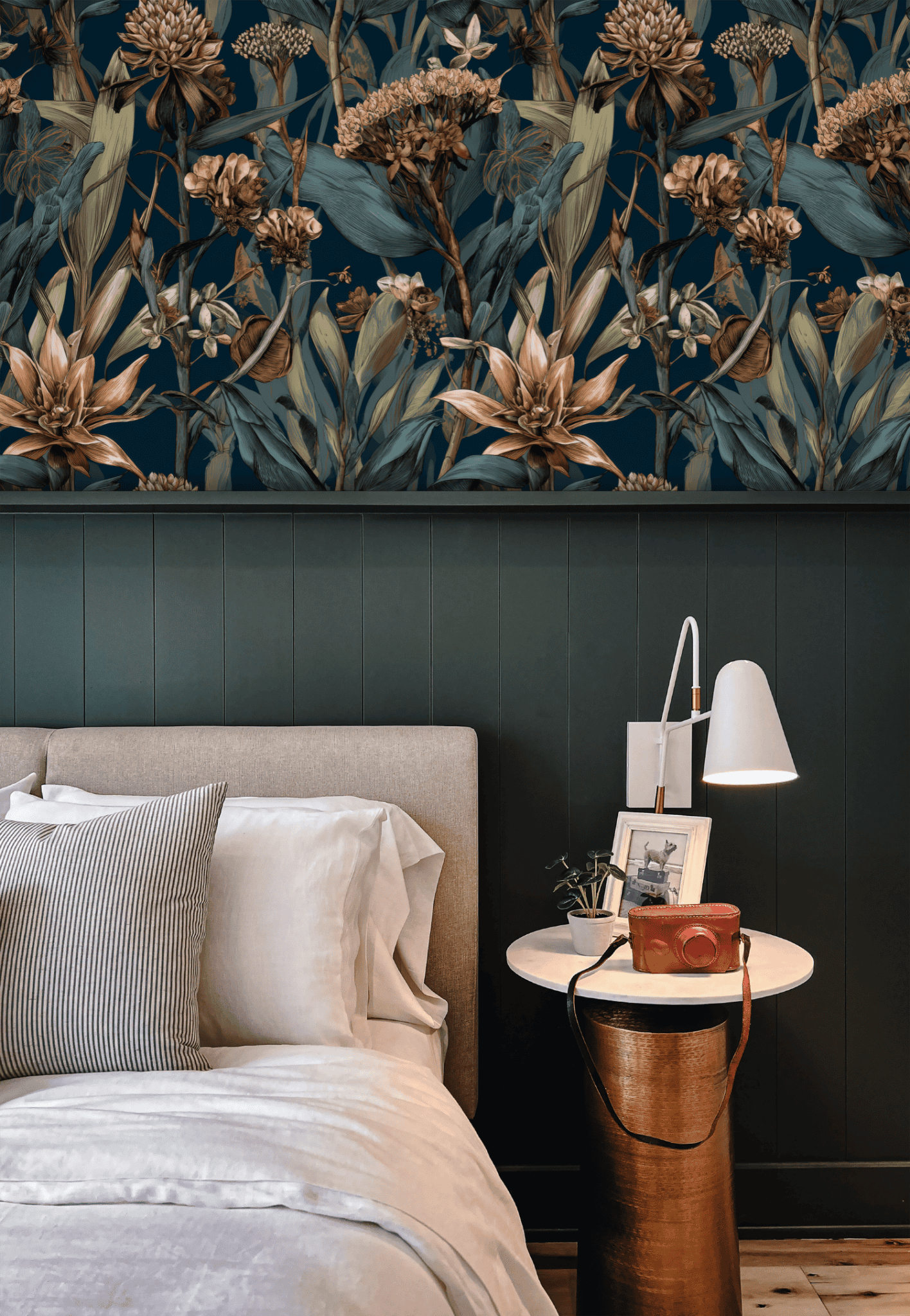 Nocturne Flora Wallpaper