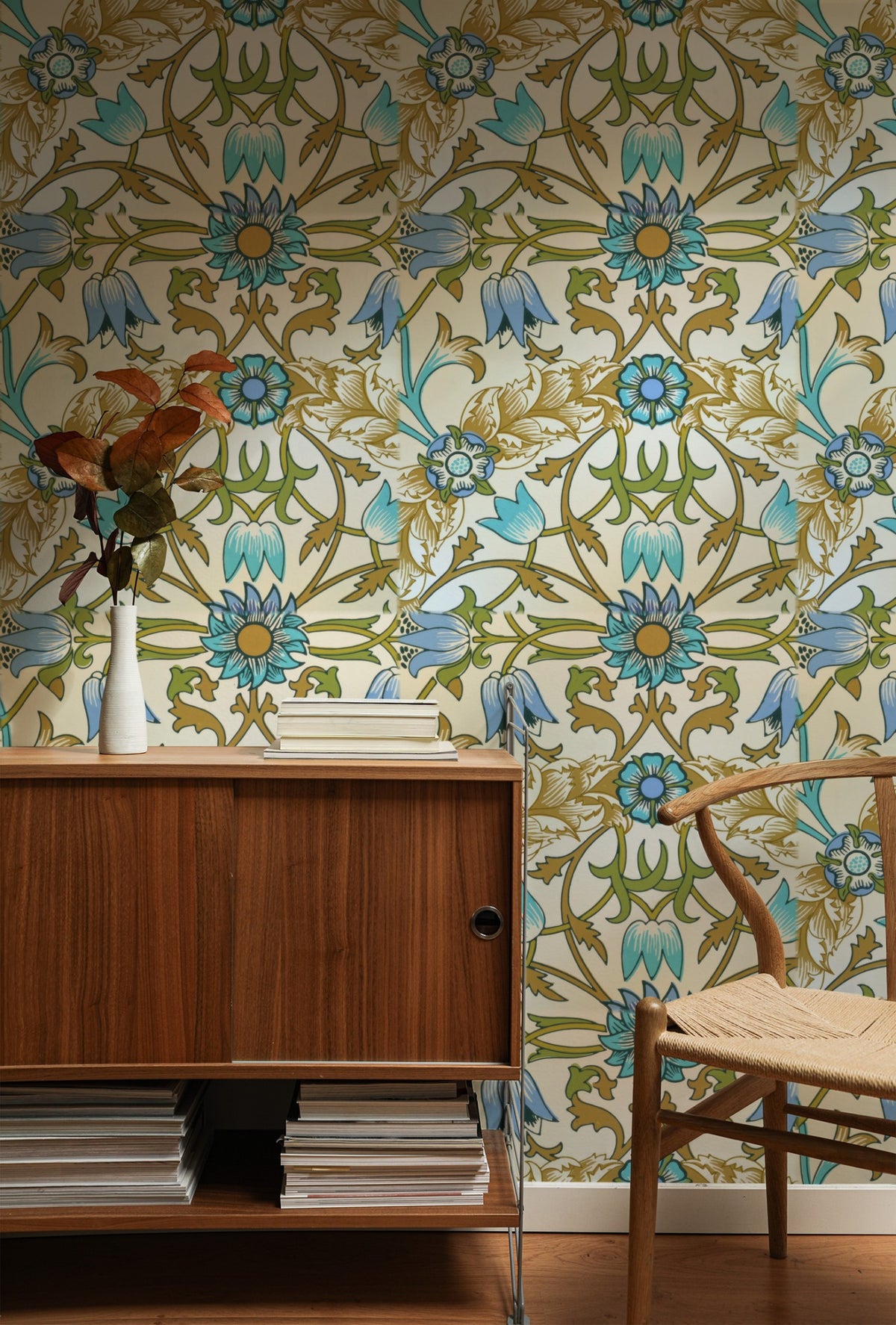 William Morris New Ceiling Cream wallpaper on a wall — Lifestyle 1 scene