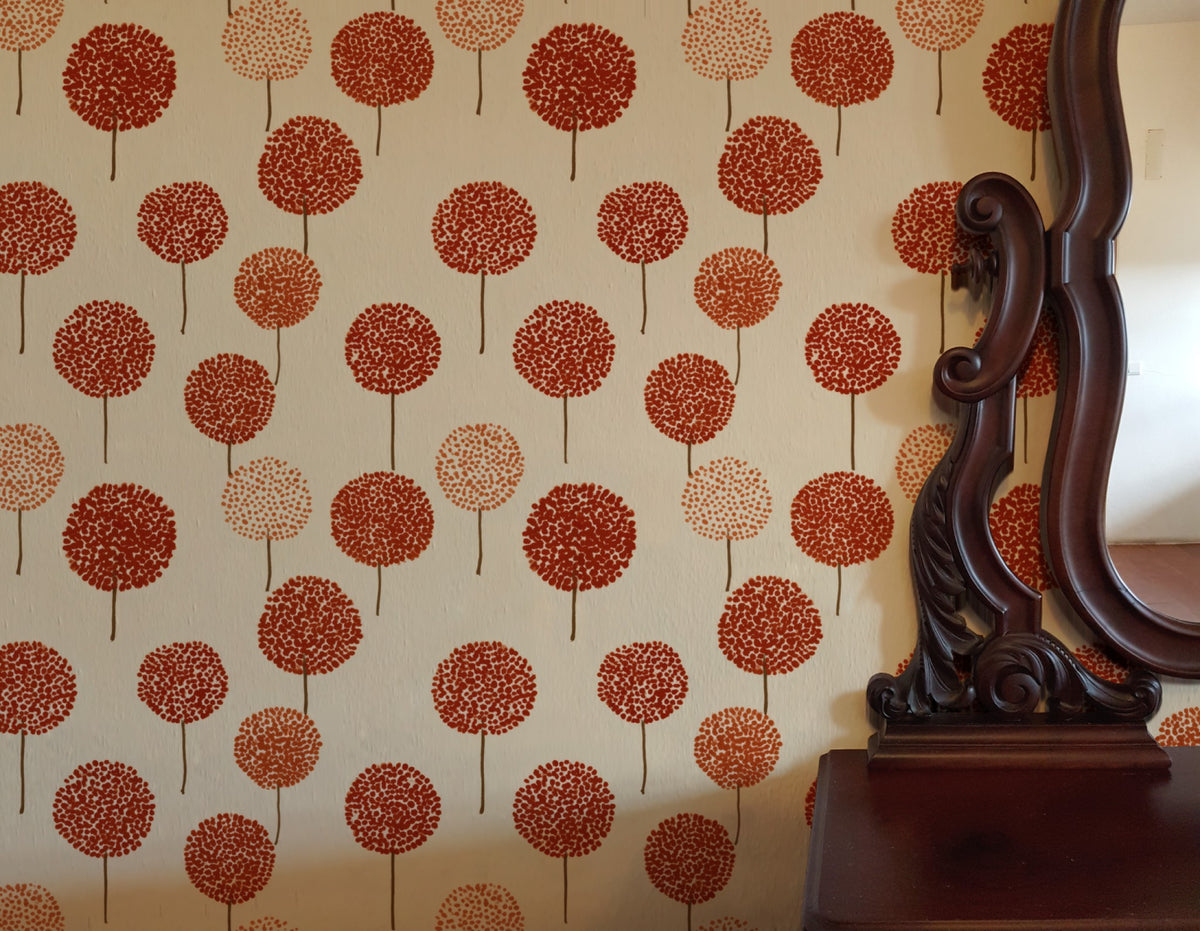 Dotted Allium wallpaper on a wall — Lifestyle 3 scene