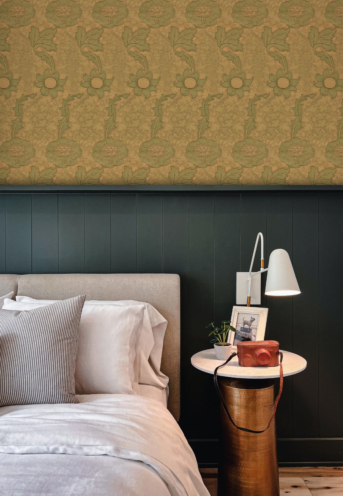 William Morris Kennet Gold wallpaper on a wall — Lifestyle 5 scene