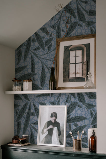 William Morris Willow Boughs Slate wallpaper on a wall — Lifestyle 7 scene