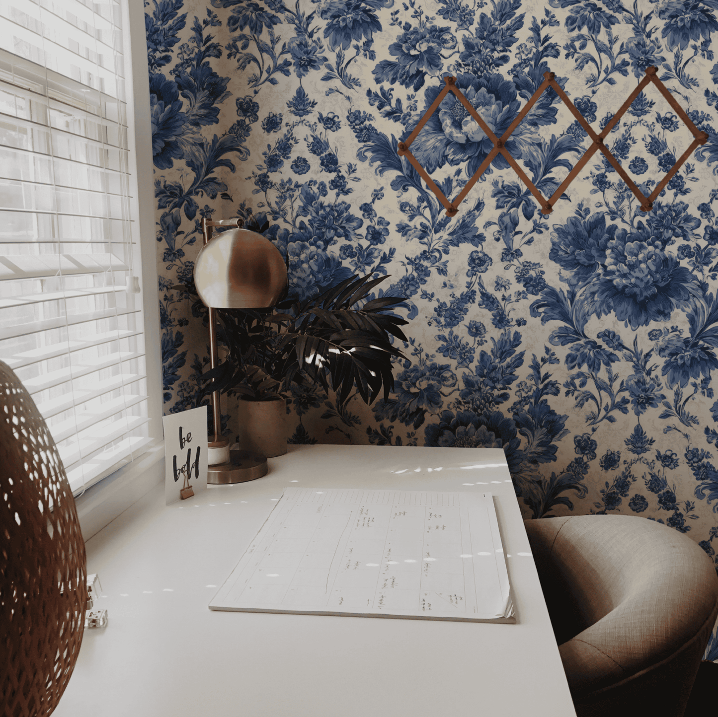 Cerulean Filigree Wallpaper