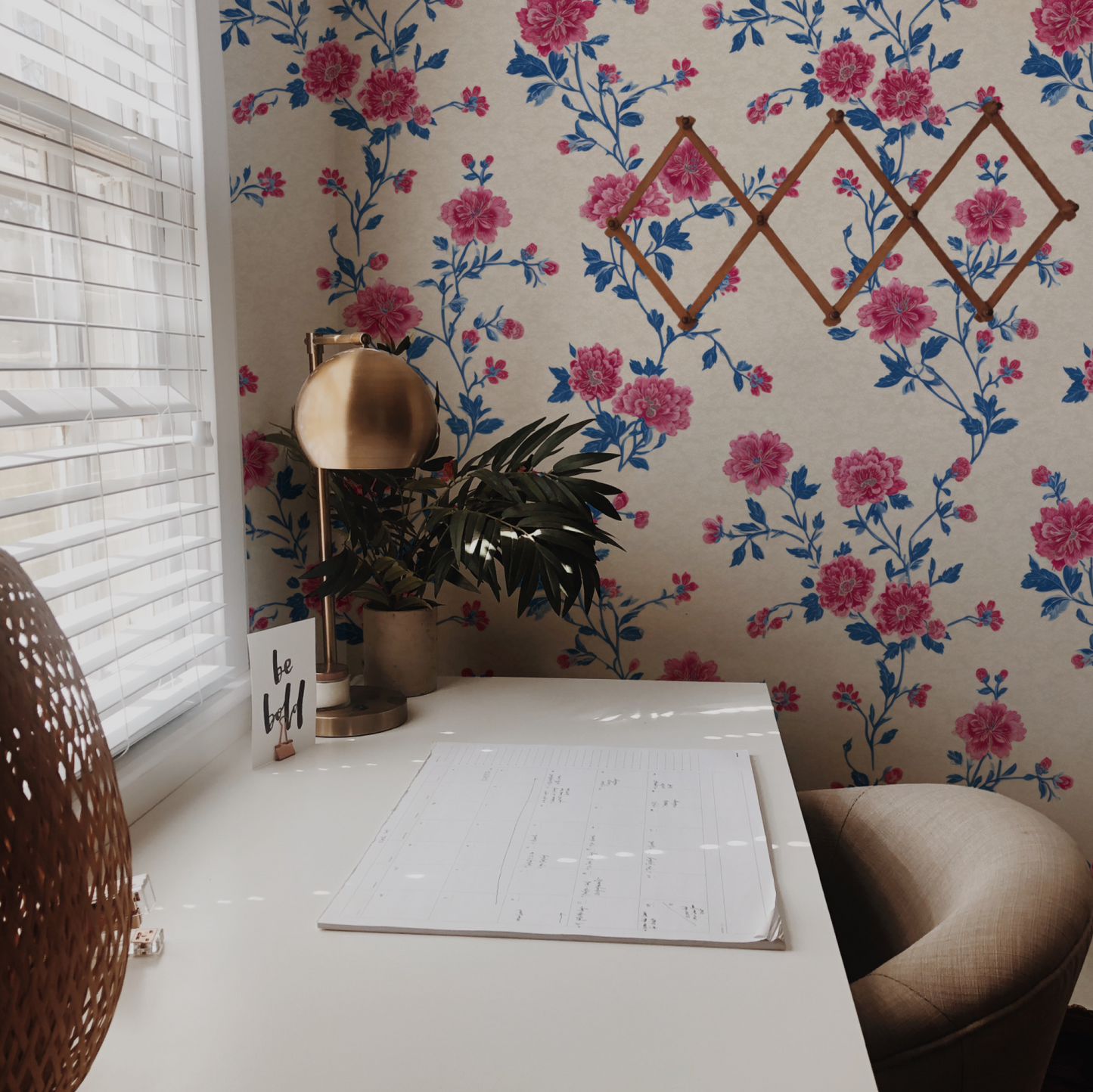 Rosaline Arbor Wallpaper