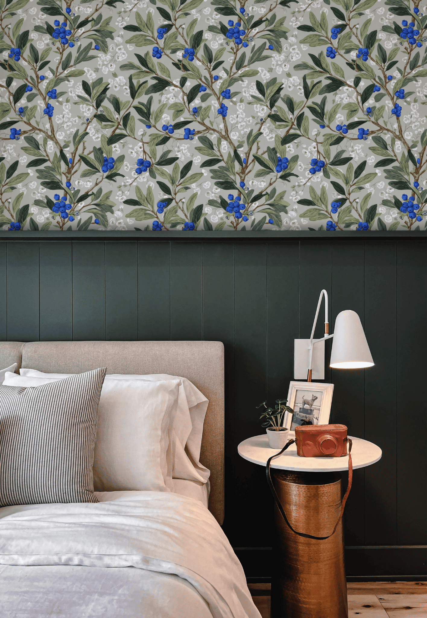 Gothic Blueberry Wallpaper