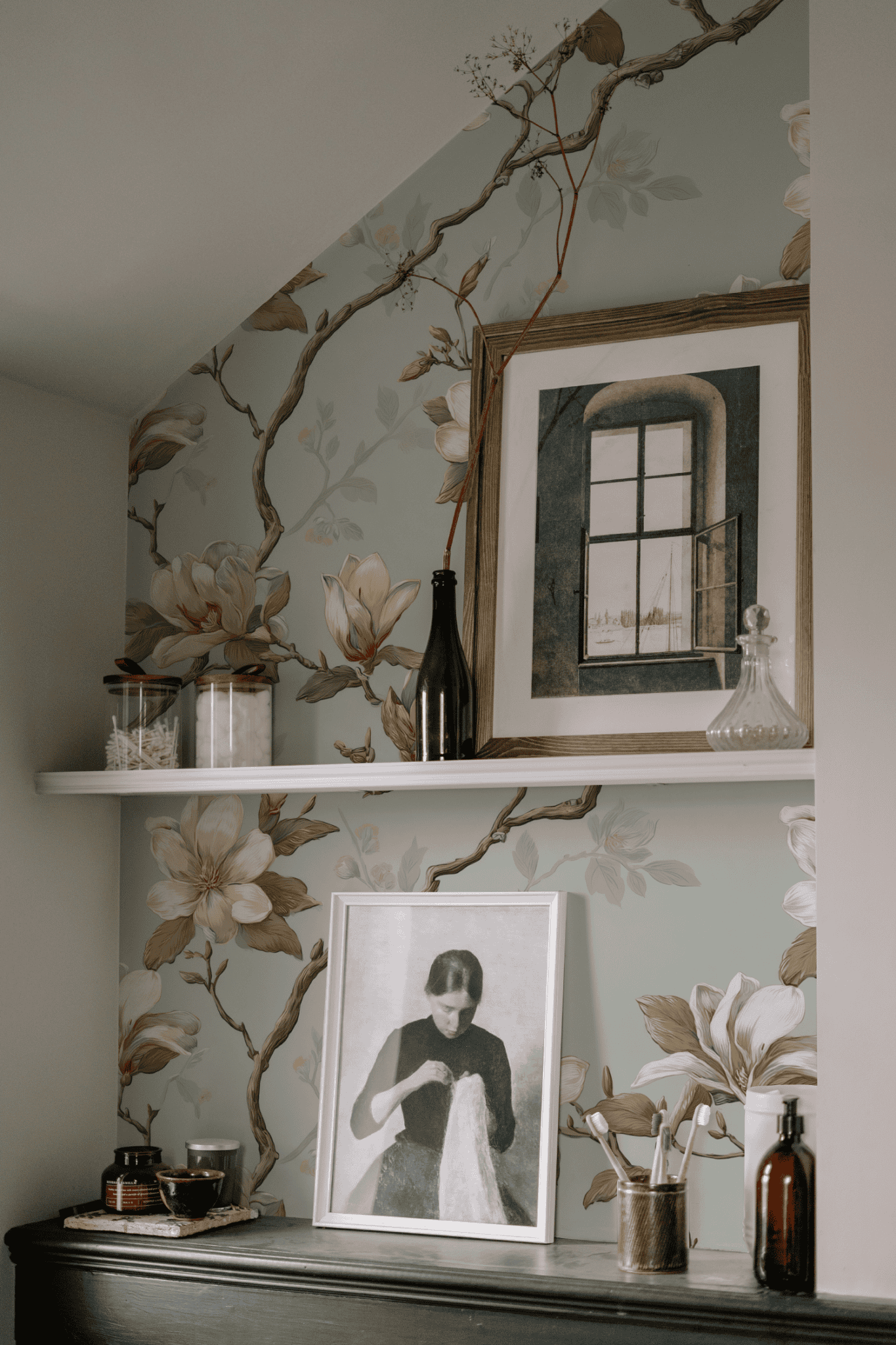 Creamy Magnolia Wallpaper