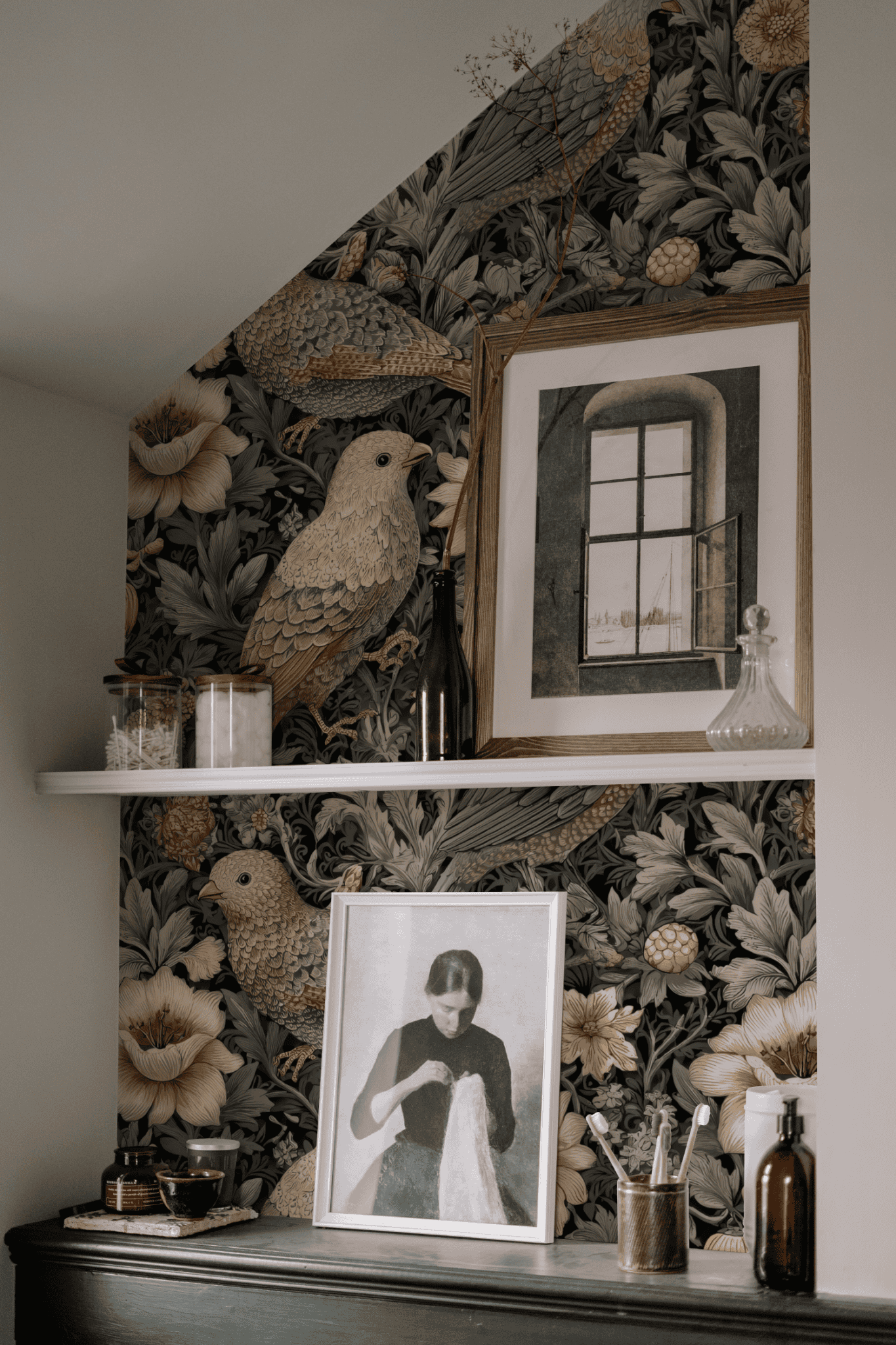 Autumnal Sparrow Wallpaper