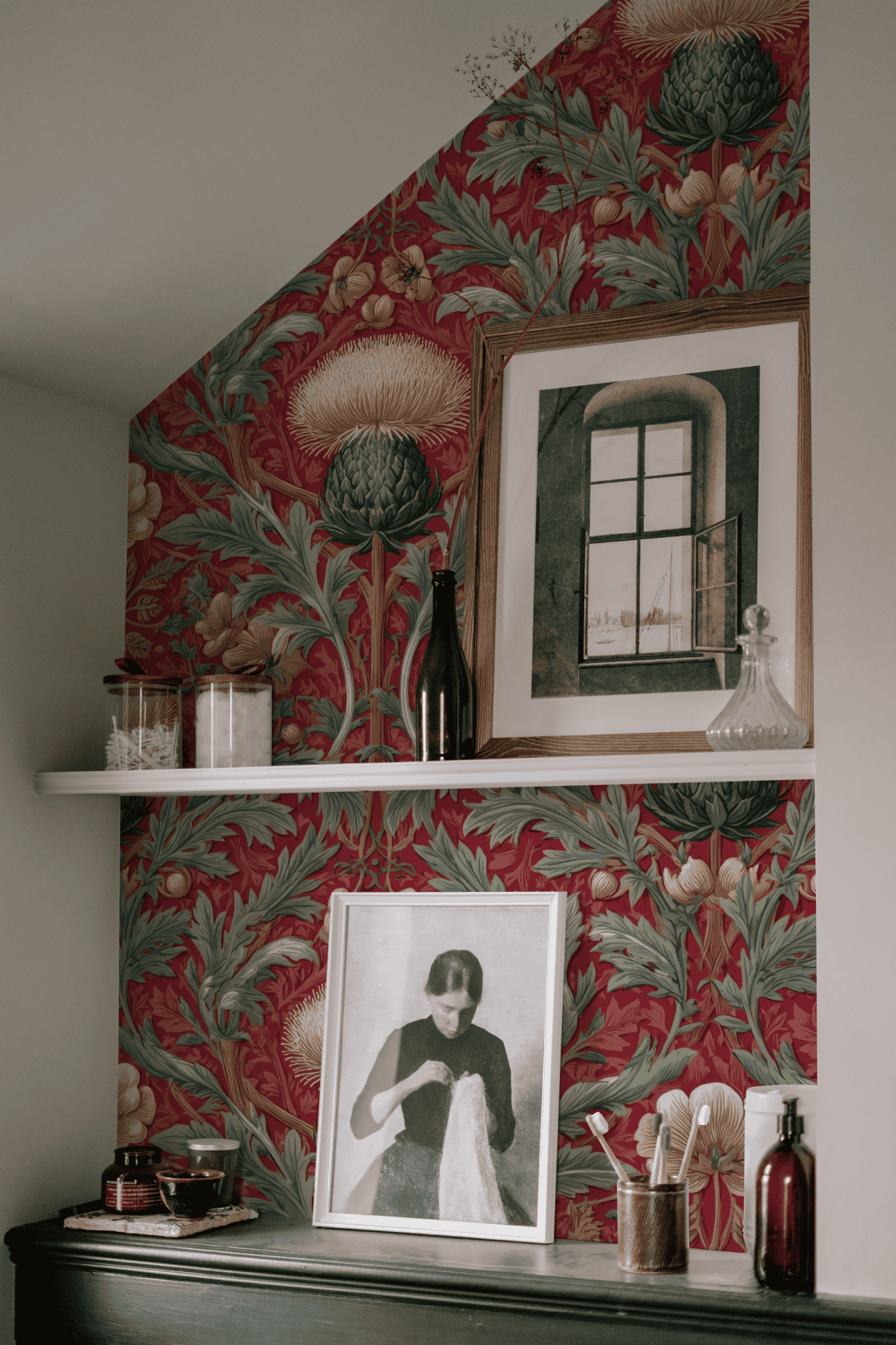 Gothic Thistle Wallpaper